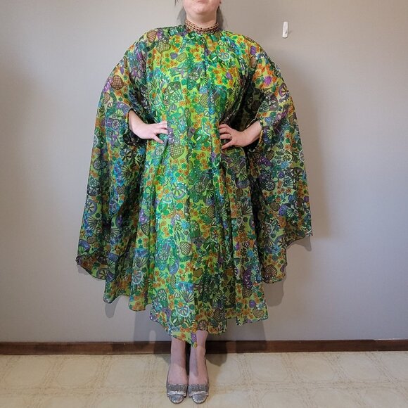 Vintage Groovy Green Maxi Dress 70s Kaftan Beatrice Pines - Picture 1 of 16